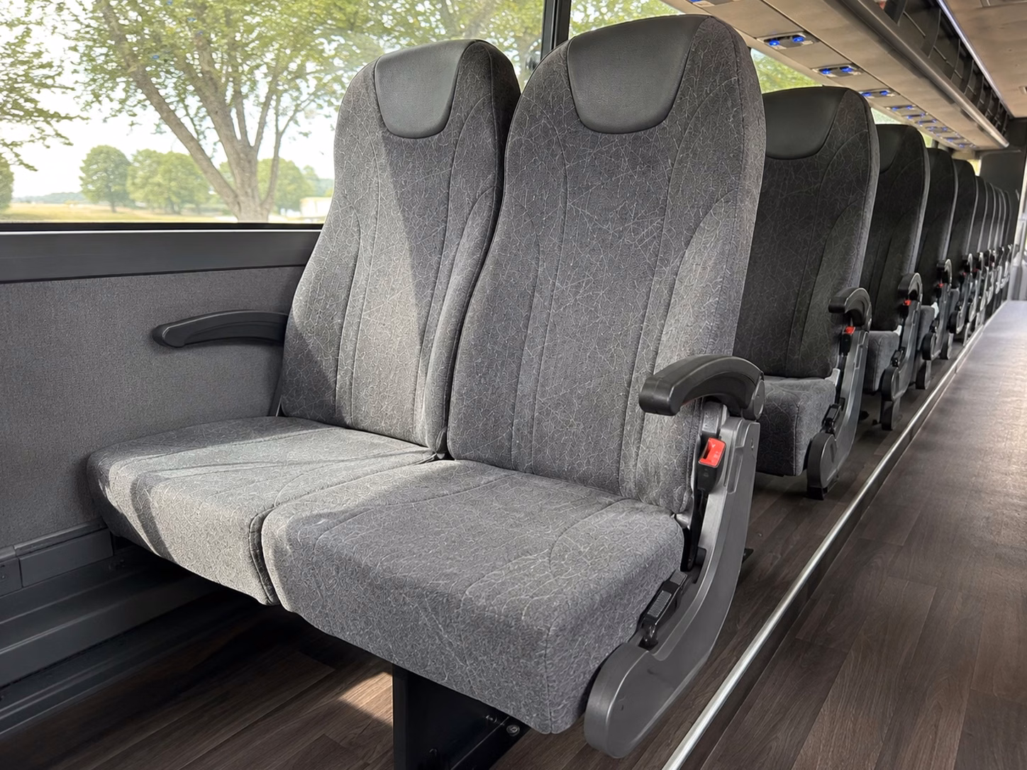shuttle guests between palm coast hotel blocks and your wedding venue